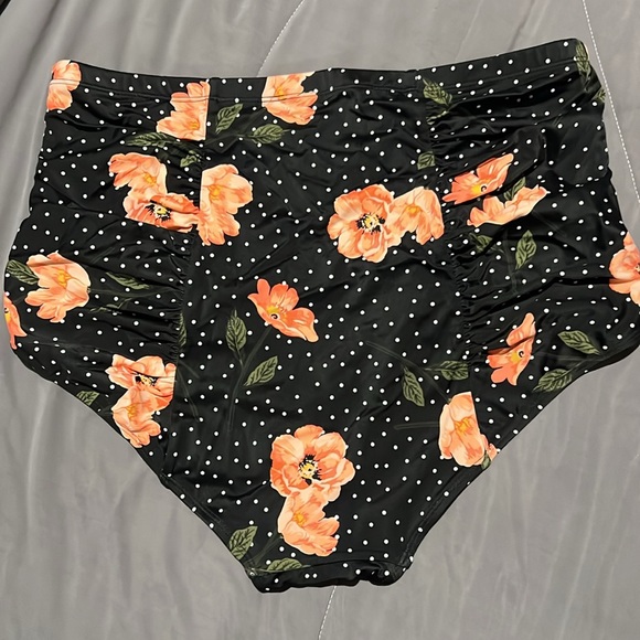 Torrid high waist swim bottoms - Picture 2 of 3